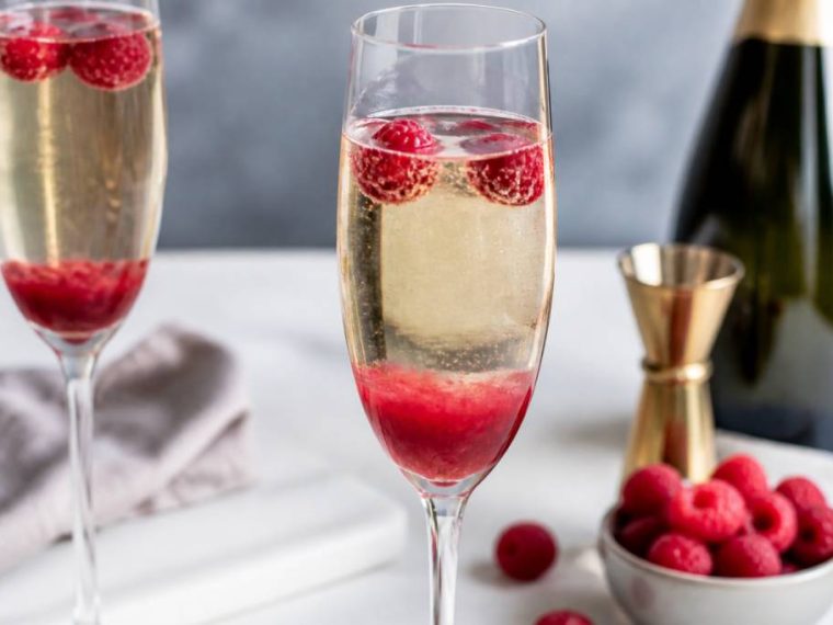 Cocktail champagne framboise : fraîcheur, équilibre et idées d’assemblage