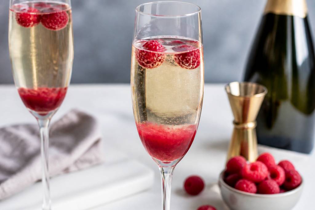 Cocktail champagne framboise : fraîcheur, équilibre et idées d’assemblage
